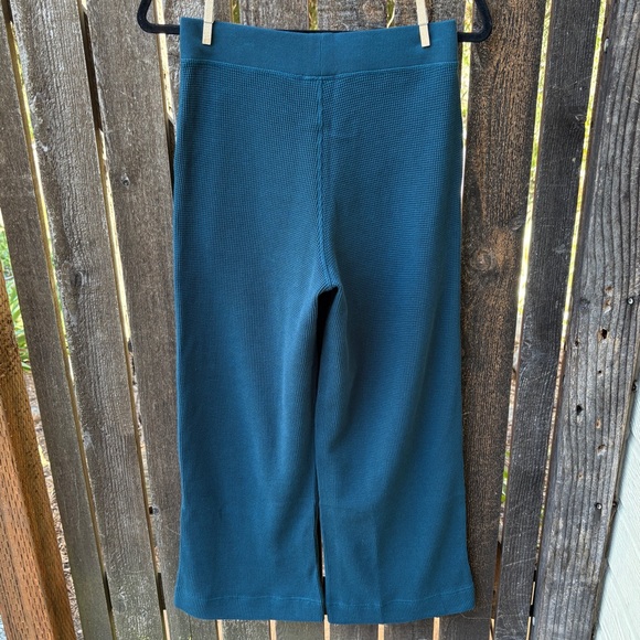 Pact 100% Organic Cotton Thermal Waffle Wide Leg Crop Pant NWOT Teal Blue Sz S - Picture 2 of 14